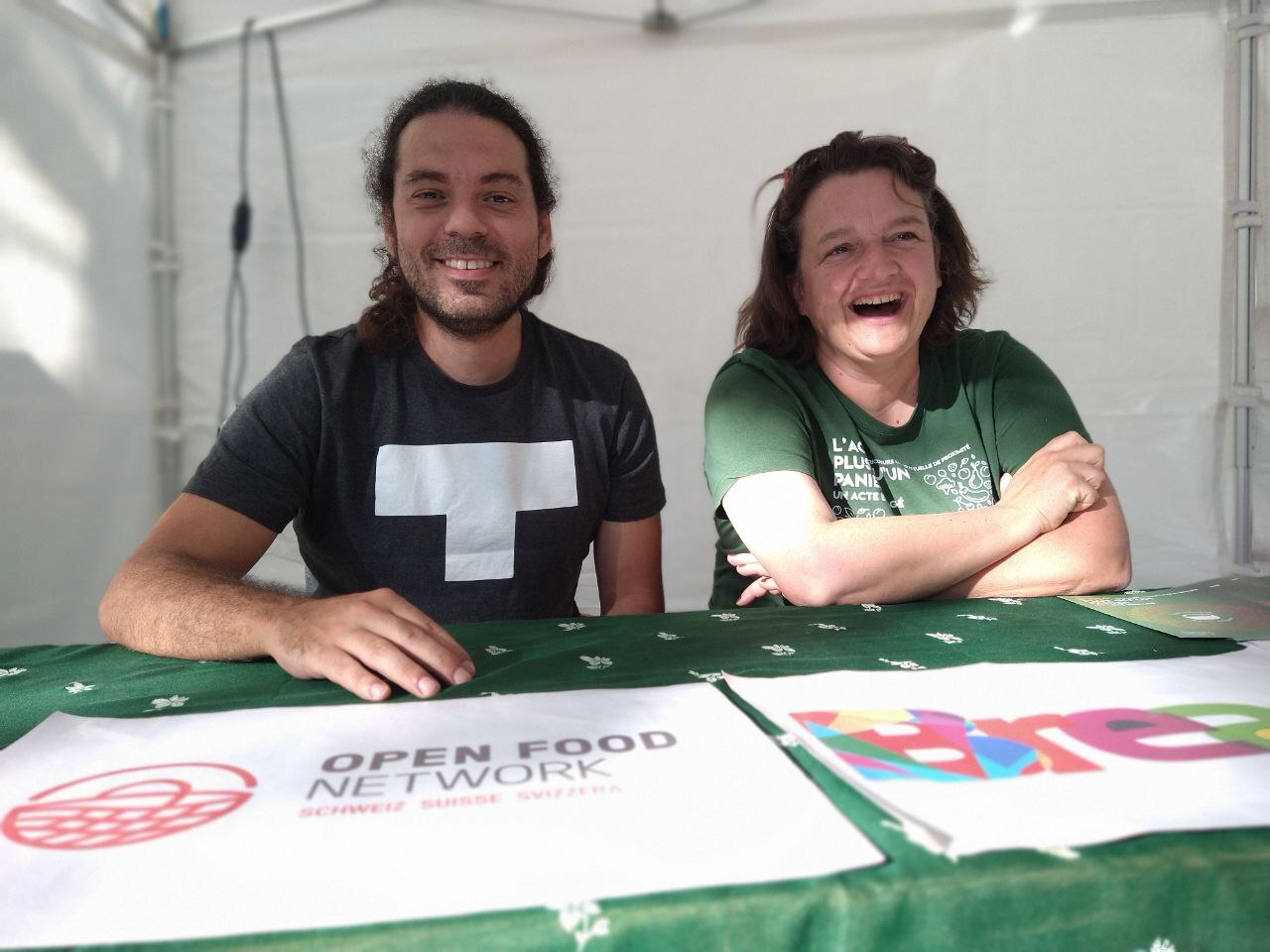 Open Food Network Switzerland Team members Mikel Cordovilla Mesonero and Gaëlle Bigler